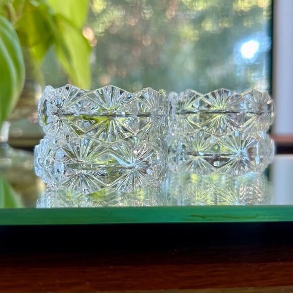 Vintage Clear Crystal Daisy & Button Design Napkin Rings Set of 4 - Picture 12 of 15